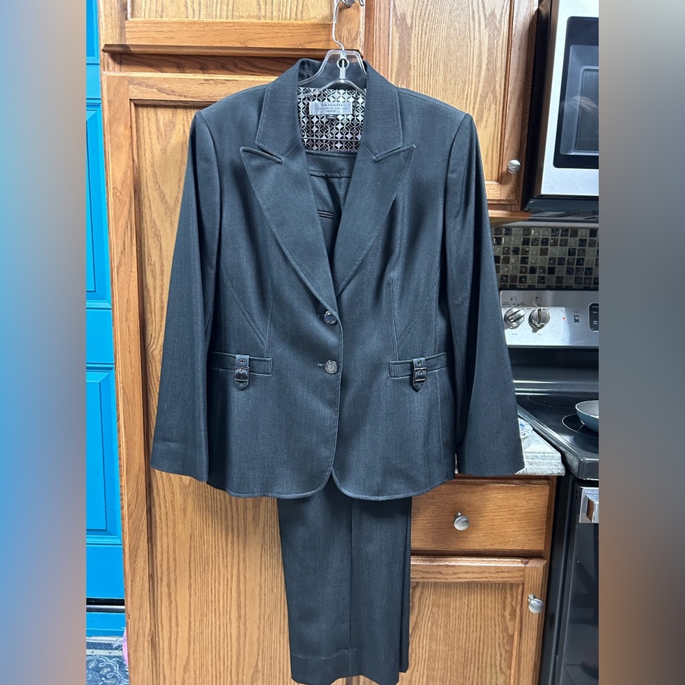 Tahari black grey suit set